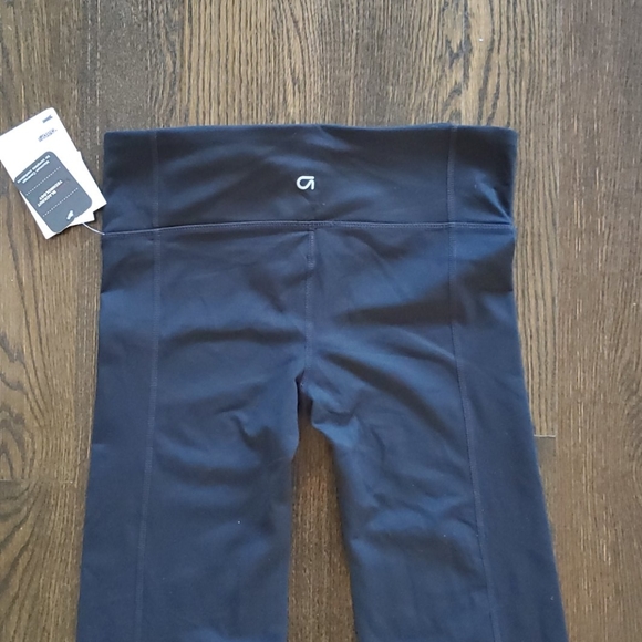 🌟NWT🌟 GapFit Gdance Slim Black Pant Bootcut M - Picture 4 of 5